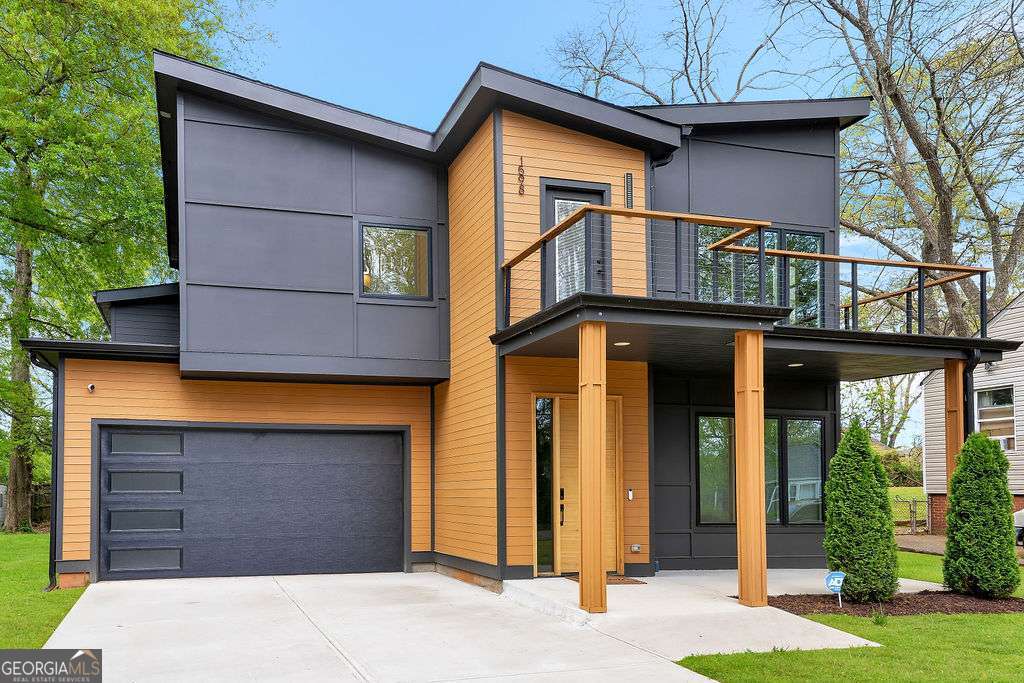 1598 Athens AVE SW