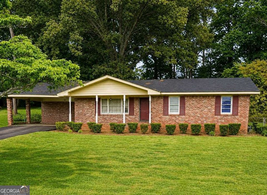 Photo of 2749 Hutch Drive, Decatur, GA 30034 (MLS # 10758786)