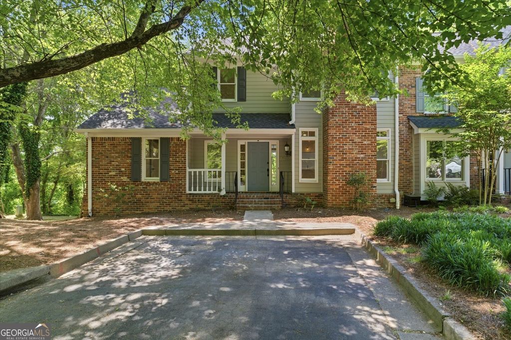 Photo of 226 Riverview Trail #53, Roswell, GA 30075 (MLS # 10739944)