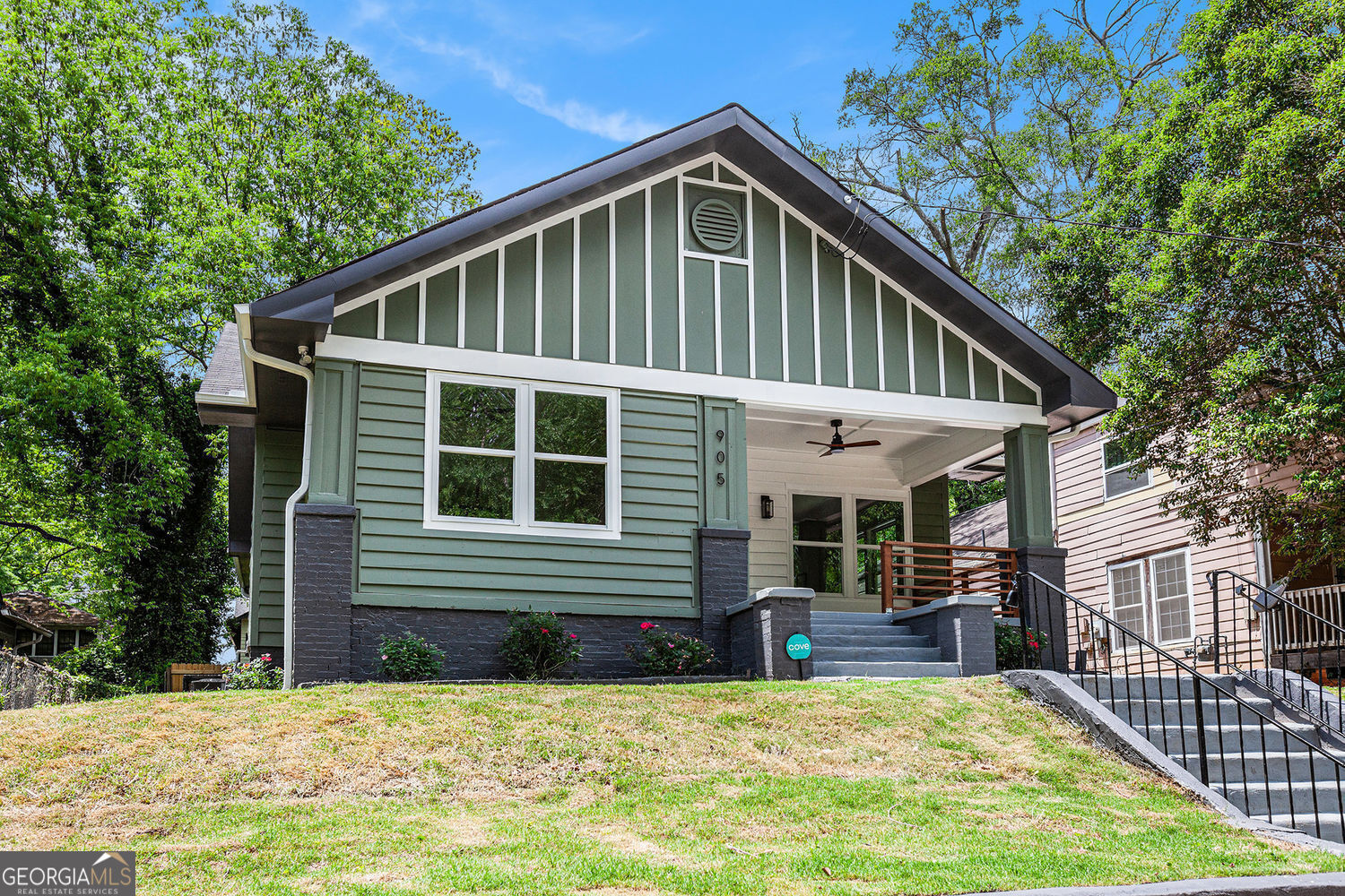 905 Gaston ST SW