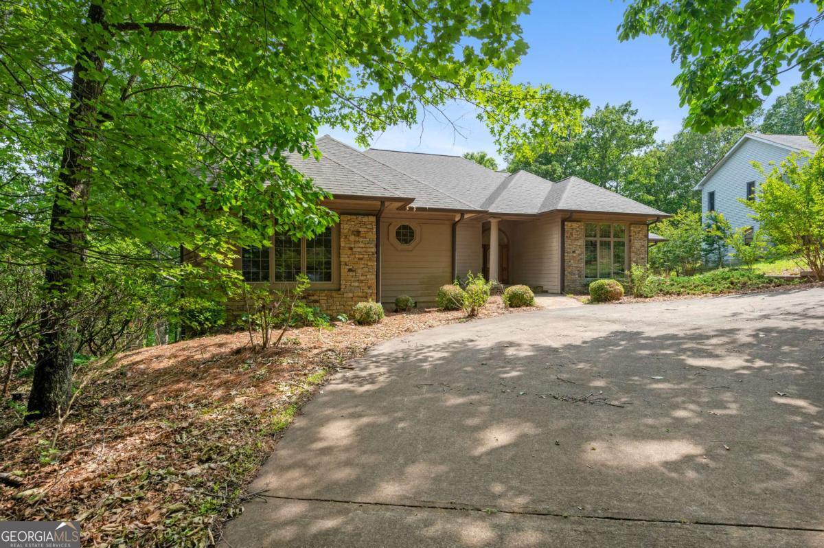 267 Starcross LN