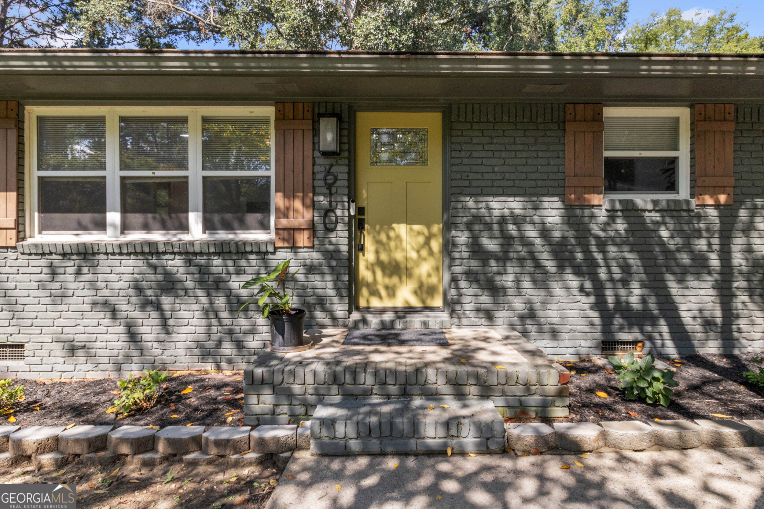 610 Oriole DR SE