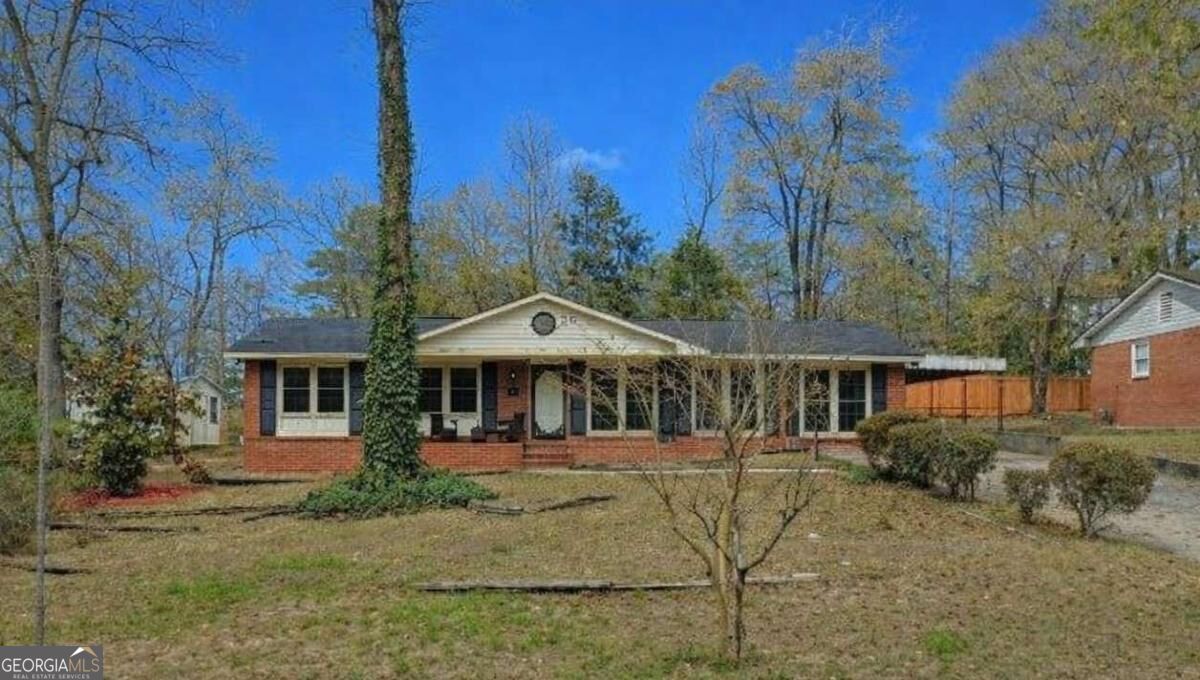5 Clausen DR