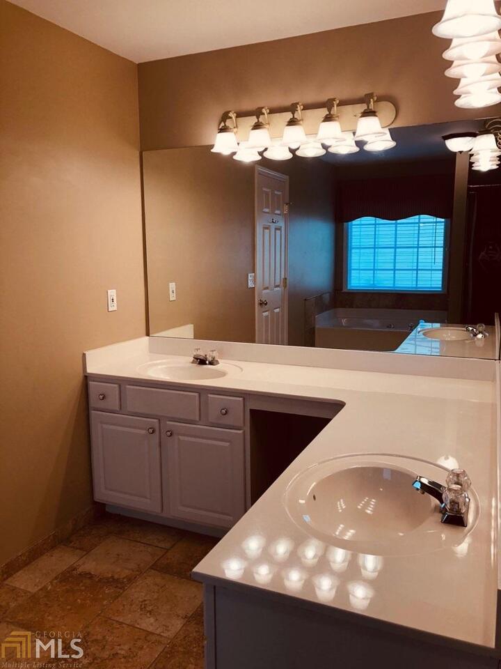 Kingsgate - Residential Lease