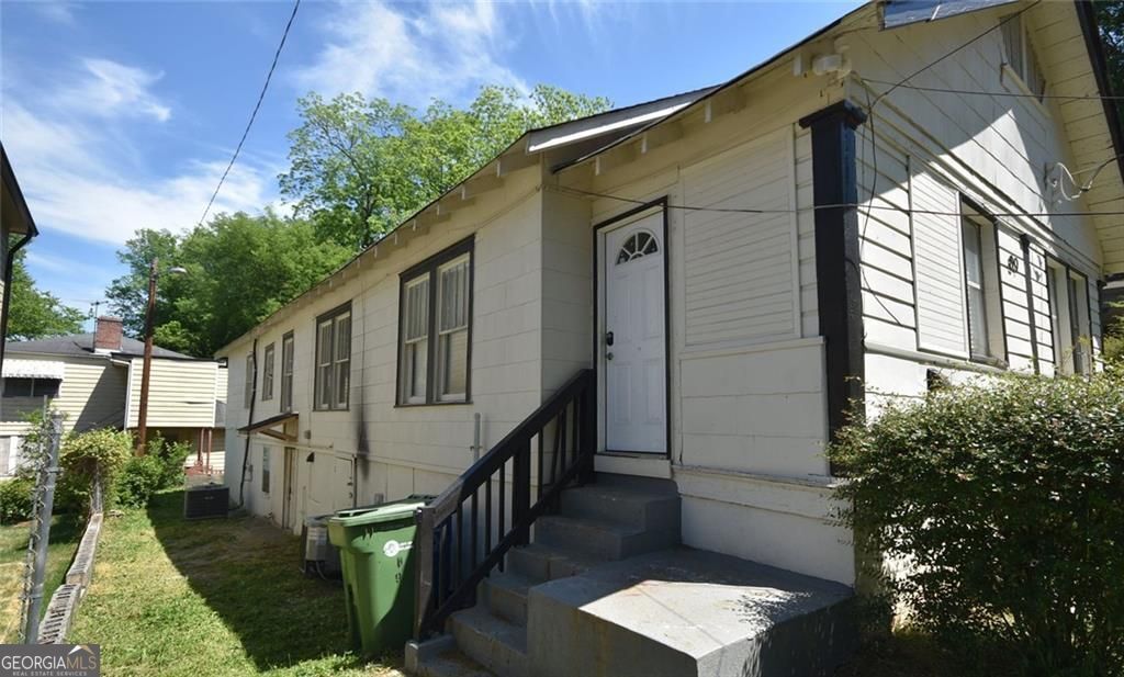 Photo of 89 Ollie Street NW, Atlanta, GA 30314 (MLS # 10766196)
