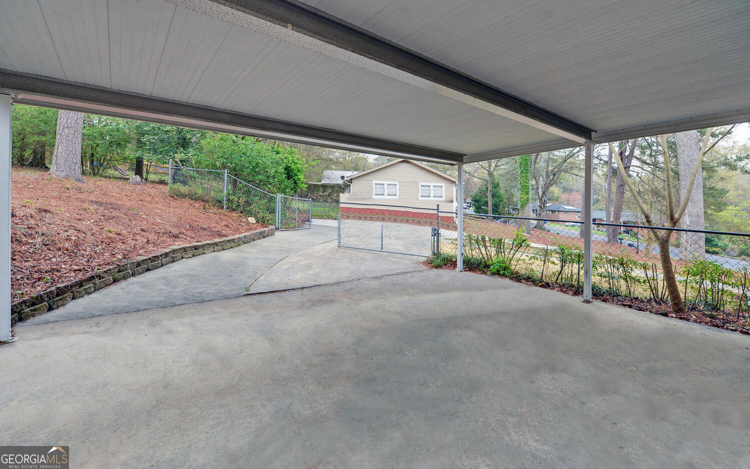 410 Christopher DR