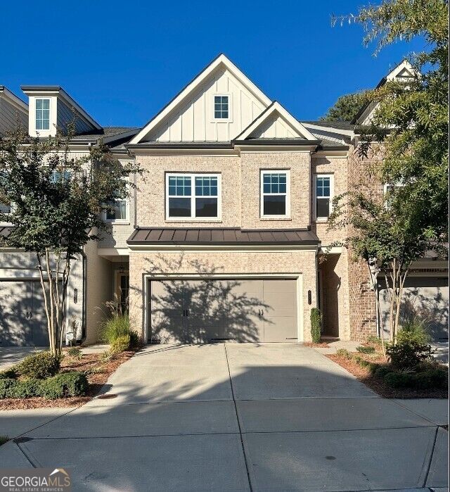Photo of 20004 Windalier Way, Roswell, GA 30076 (MLS # 10879955)
