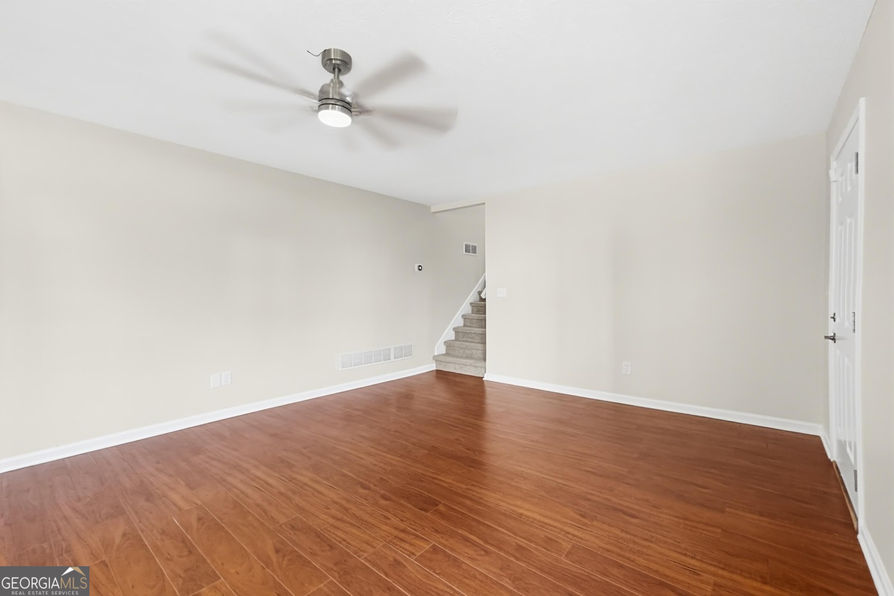 529 Poplar WAY