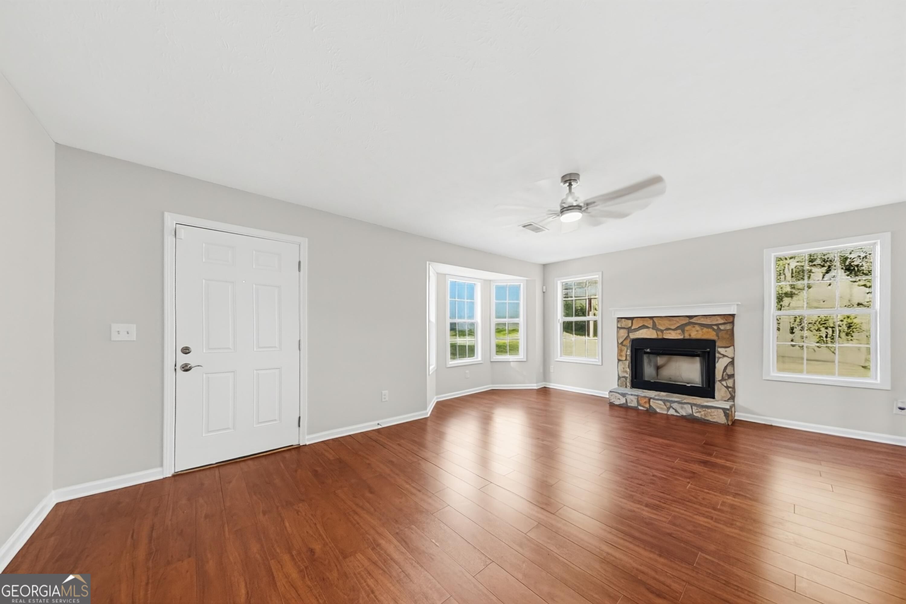 529 Poplar WAY