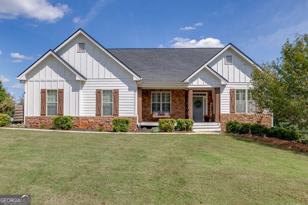 Photo of 363 Durham Drive, Hoschton, GA 30548 (MLS # 10842802)