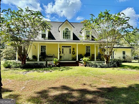 A home in Folkston