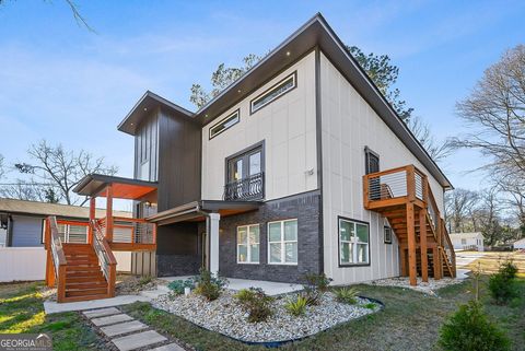 Photo of 2847 Forrest Hills Drive SW, Atlanta, GA 30315 (MLS # 10676066)