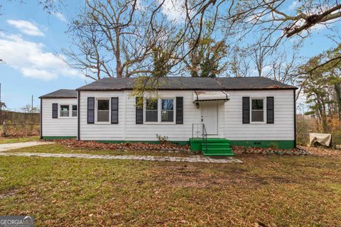 Photo of 4060 Clay Drive, Atlanta, GA 30360 (MLS # 10656918)