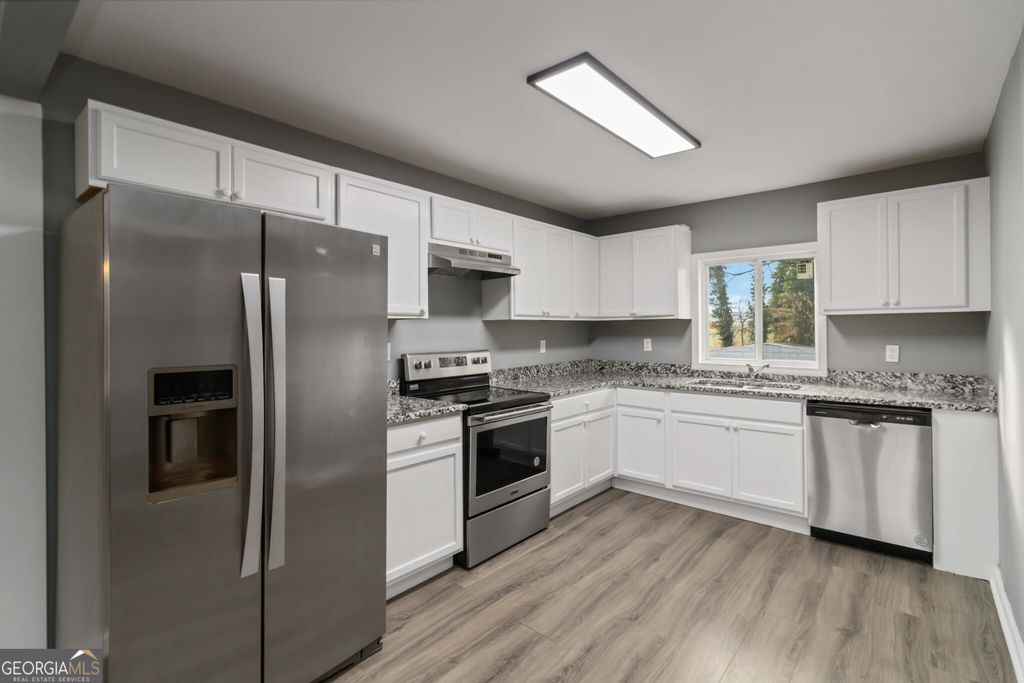 Photo of 4060 Clay Drive, Atlanta, GA 30360 (MLS # 10656918)