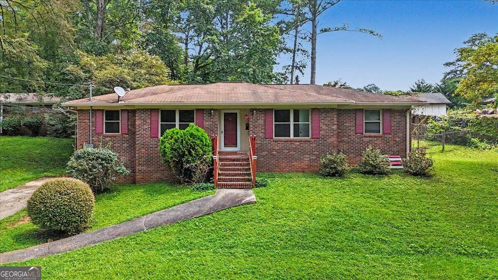Photo of 2913 Vogue Drive, Douglasville, GA 30134 (MLS # 10830920)