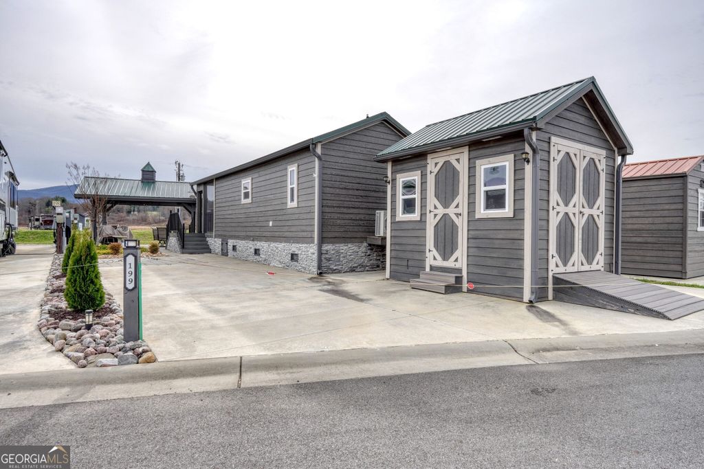 Photo of 465 Mtn Creek Road, Blairsville, GA 30512 (MLS # 10654356)