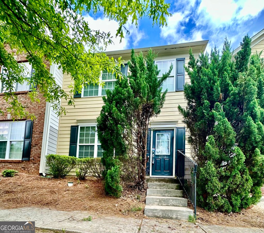 Photo of 2813 Deerwood Lane SW, Atlanta, GA 30331 (MLS # 10690371)