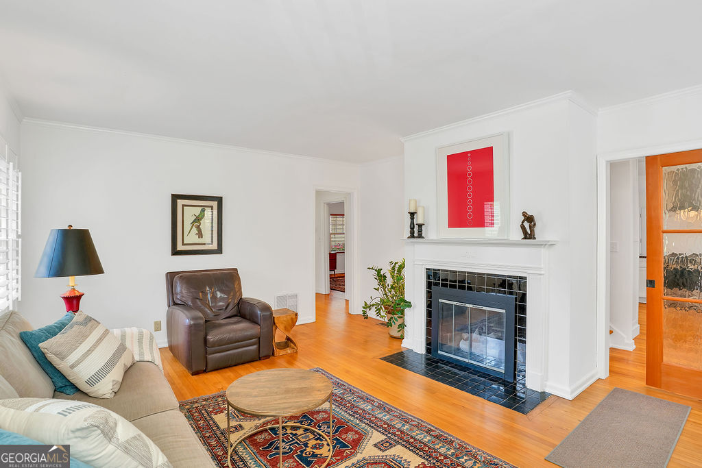 202 Mimosa DR