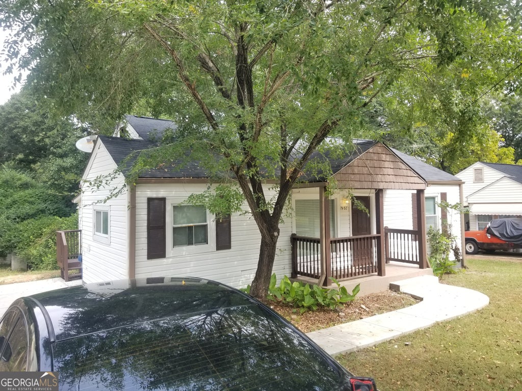 Photo of 2467 Calvin Avenue, East Point, GA 30344 (MLS # 10840650)