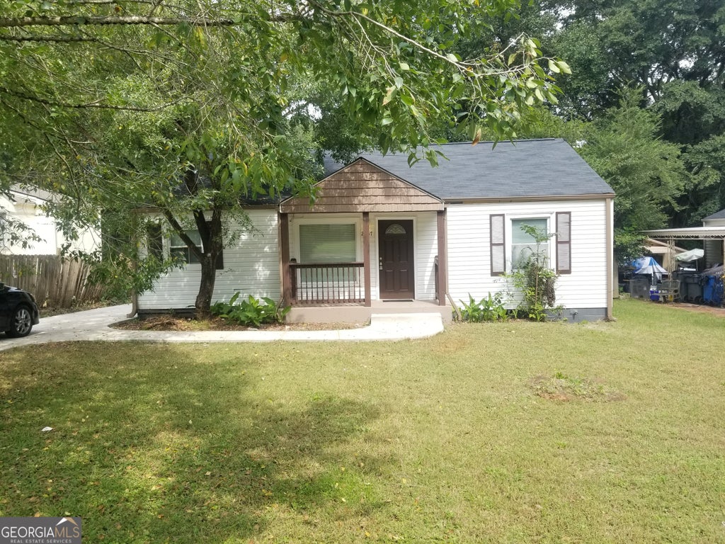 Photo of 2467 Calvin Avenue, East Point, GA 30344 (MLS # 10840650)