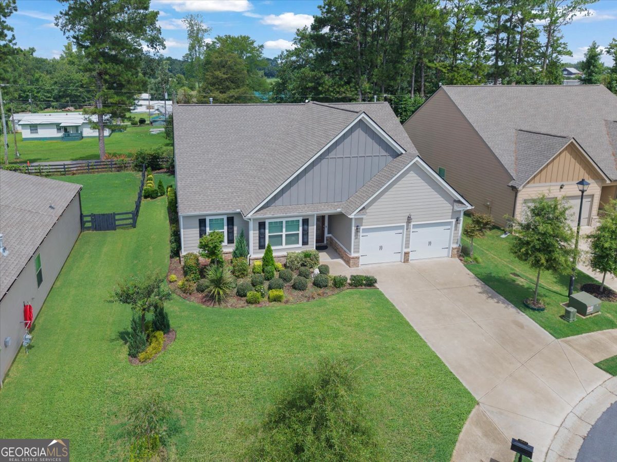 1041 Creekwood CIR