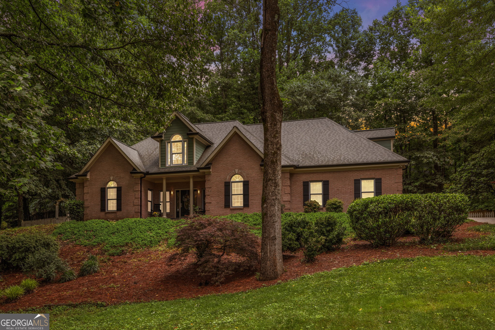 2520 Little John LN