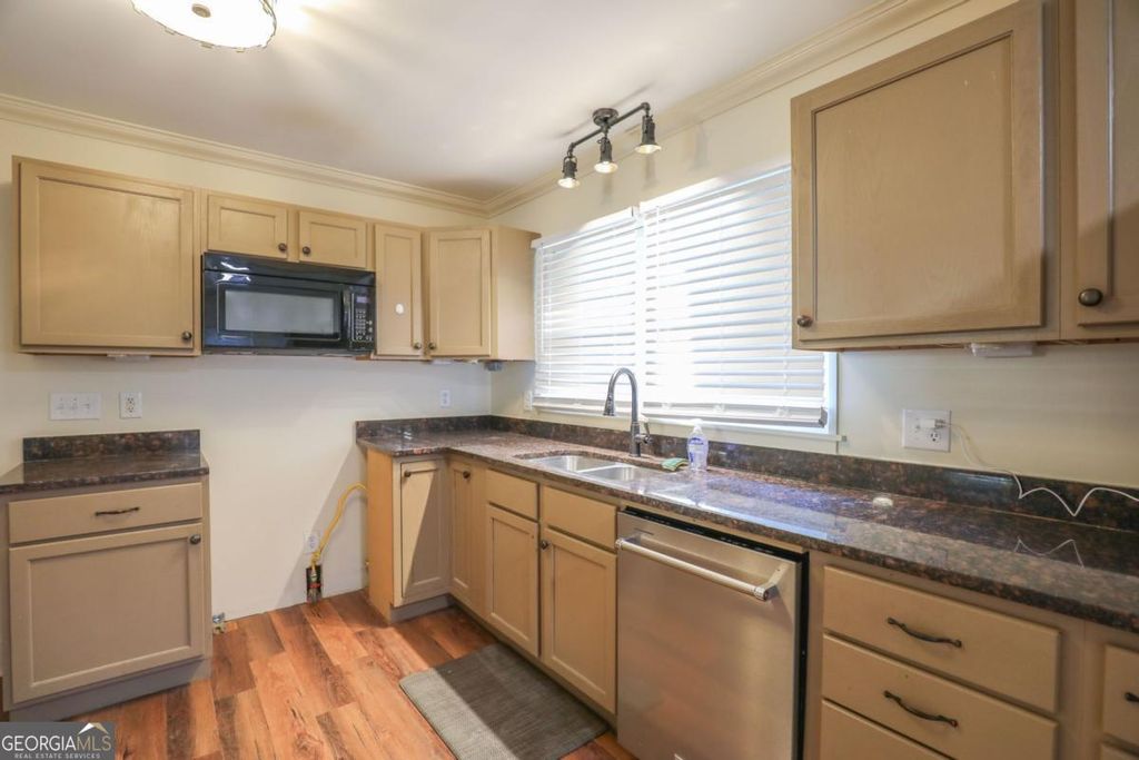 Photo of 127 Fourth Street SW, Milledgeville, GA 31061 (MLS # 10812709)