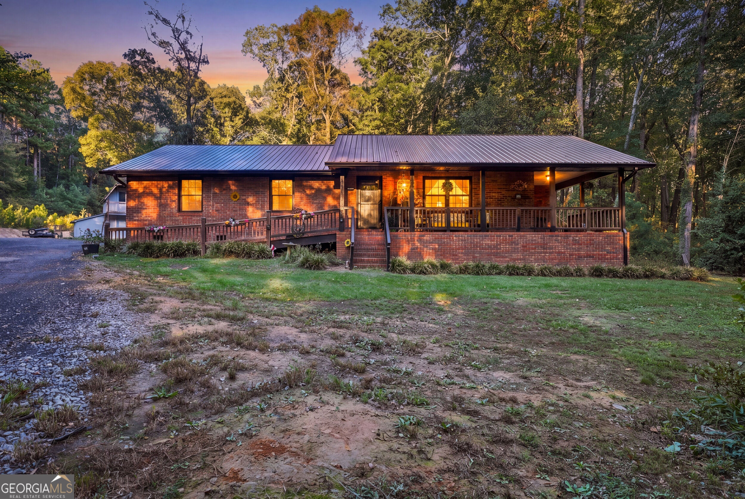 3453 Bowman HWY