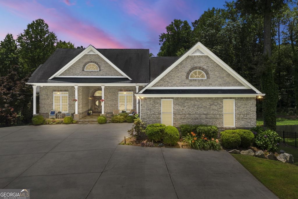 Photo of 4829 Moon Road, Powder Springs, GA 30127 (MLS # 10711431)