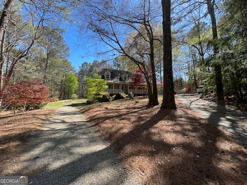 Photo of 2735 Tribble Mill Road, Lawrenceville, GA 30045 (MLS # 10768443)