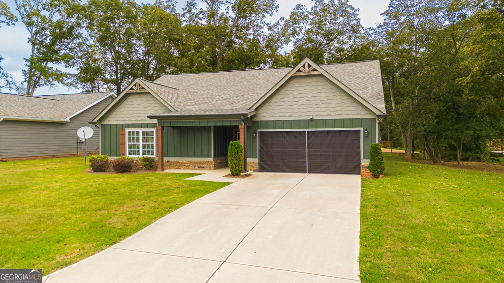 Photo of 72 S Main Street, Maysville, GA 30558 (MLS # 10857041)