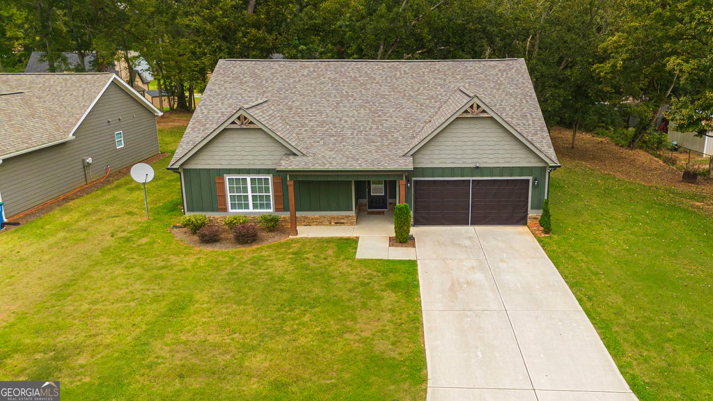 Photo of 72 S Main Street, Maysville, GA 30558 (MLS # 10857041)