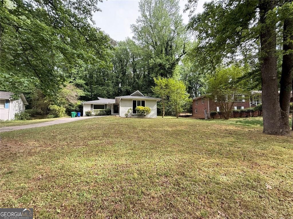 Photo of 3891 Artist View Drive, Decatur, GA 30034 (MLS # 10736375)