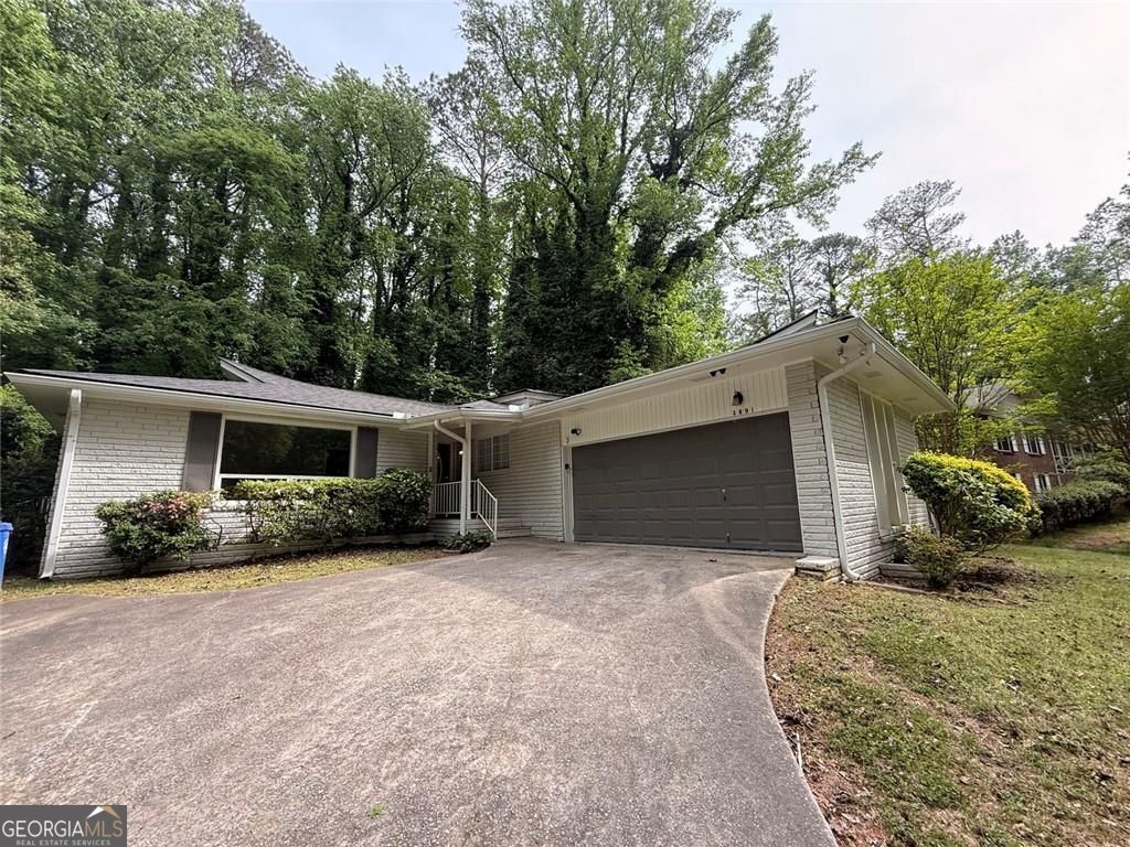Photo of 3891 Artist View Drive, Decatur, GA 30034 (MLS # 10736375)