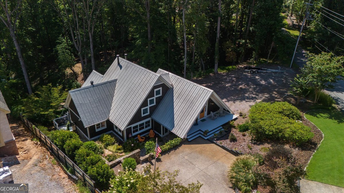 6255 Lakeview DR