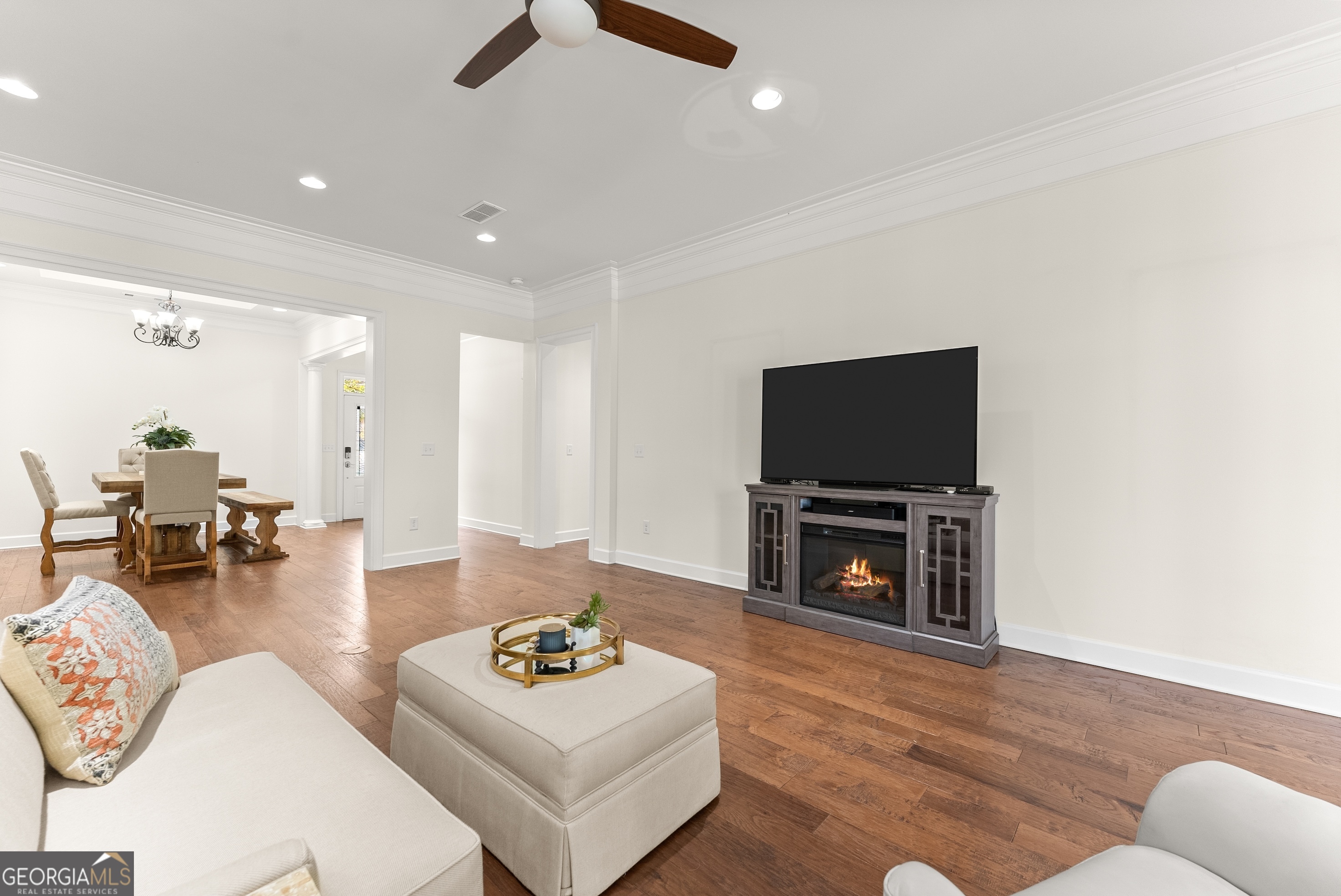3133 Scarlet Oak LN