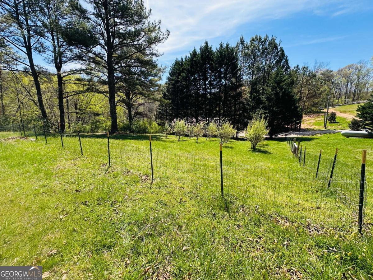 630 Crump Creek RD