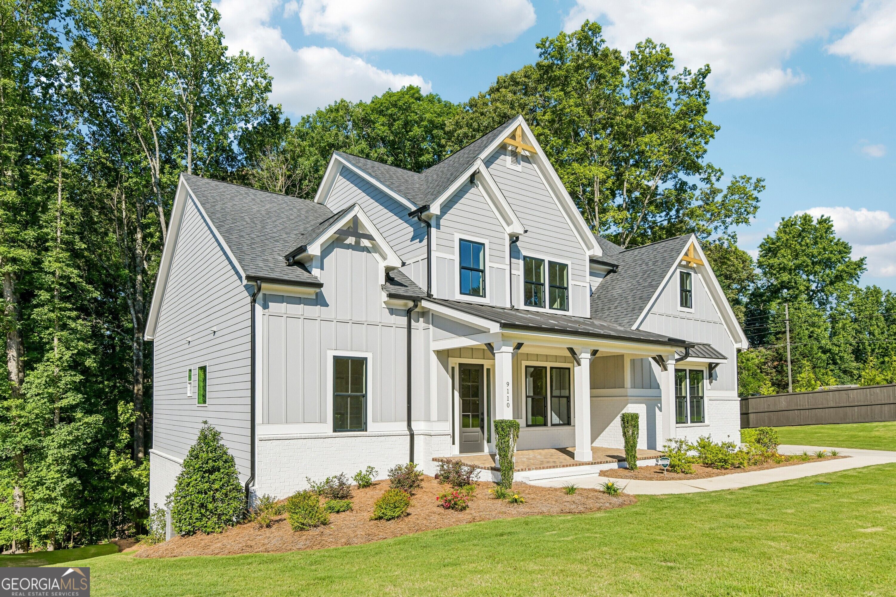 9110 Greenway CT