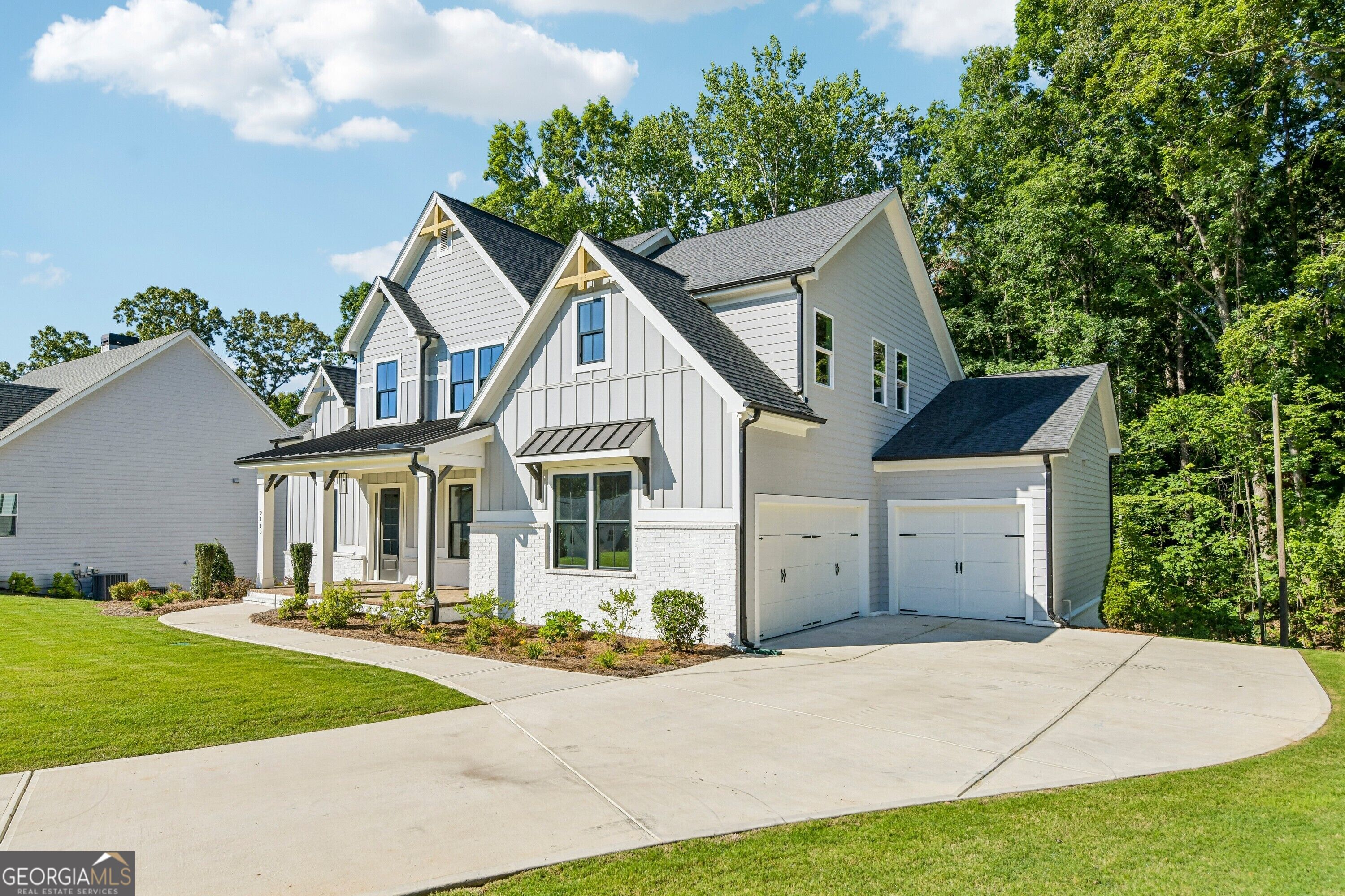 9110 Greenway CT