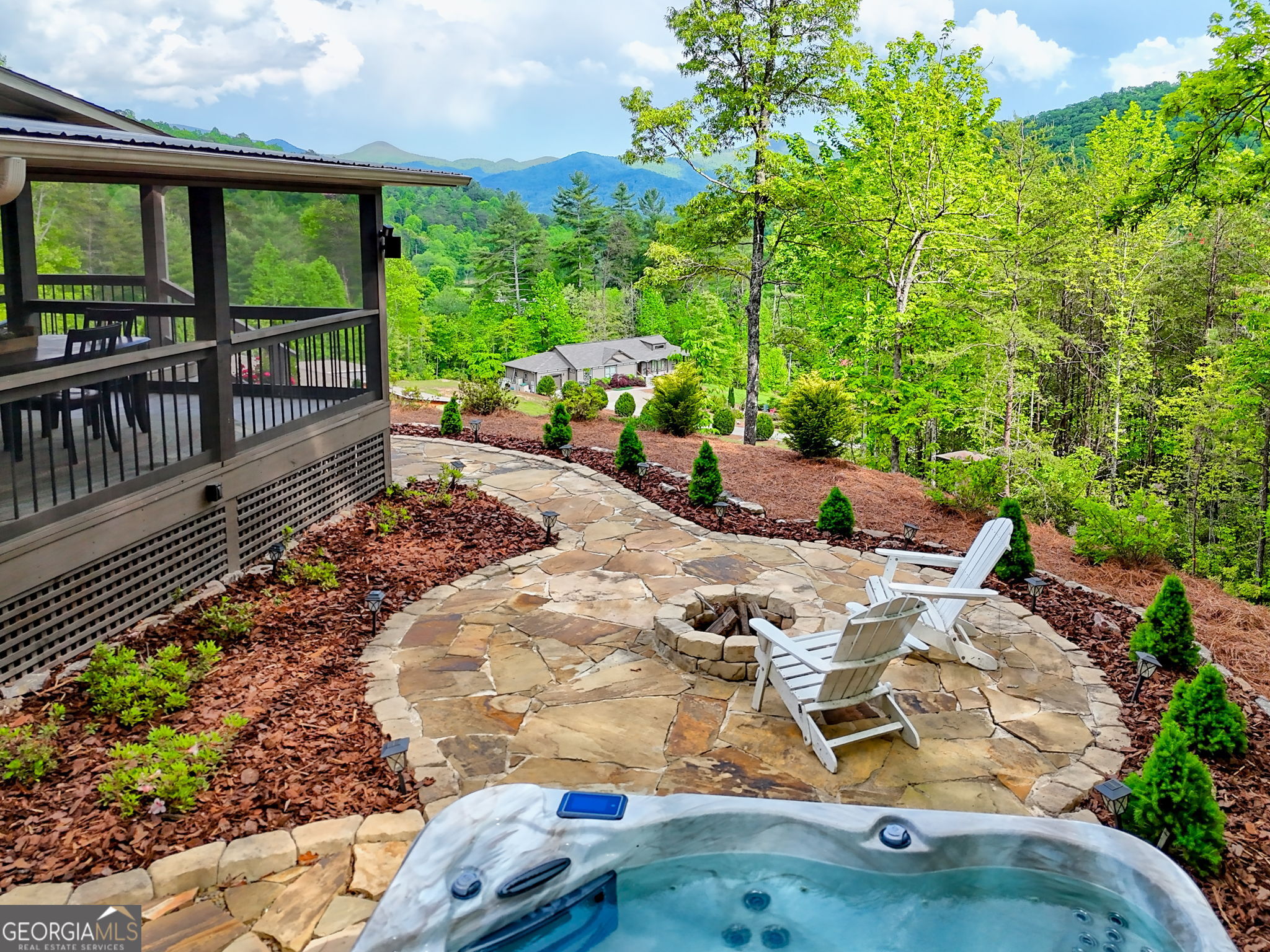 Rabun Gap, Georgia 30568, United States, 3 Bedrooms Bedrooms, ,4 BathroomsBathrooms,Residential,Active,127325