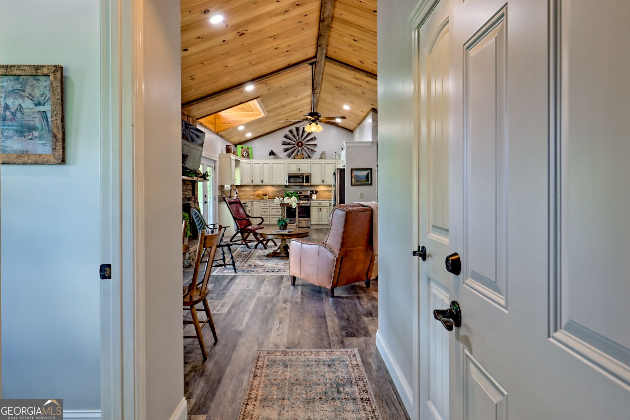 Rabun Gap, Georgia 30568, United States, 3 Bedrooms Bedrooms, ,4 BathroomsBathrooms,Residential,Active,127325