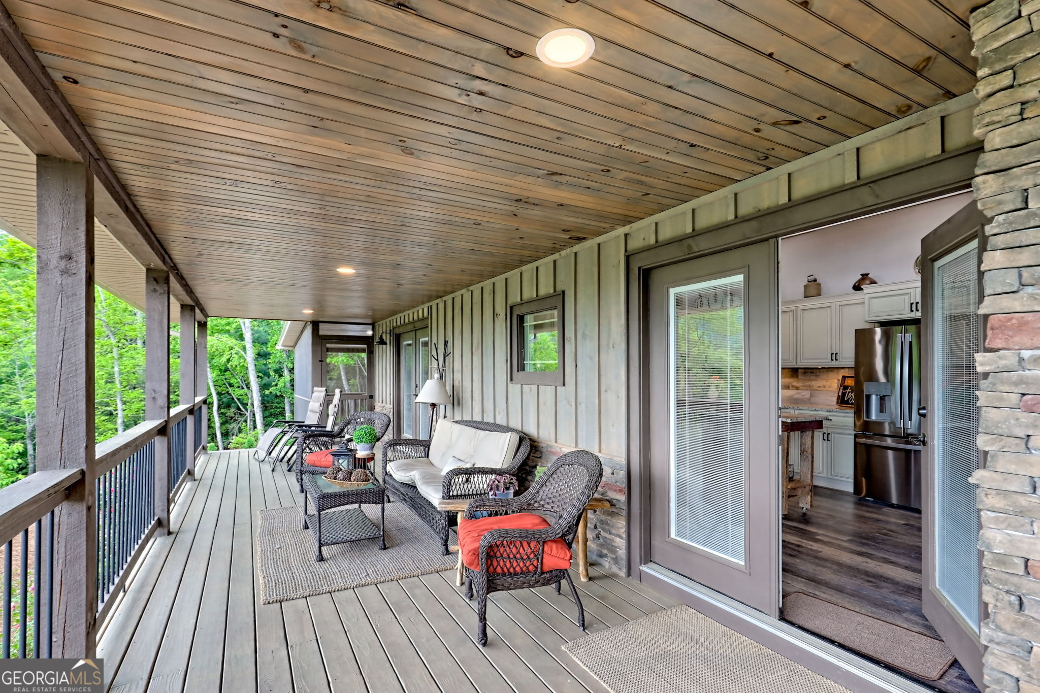 Rabun Gap, Georgia 30568, United States, 3 Bedrooms Bedrooms, ,4 BathroomsBathrooms,Residential,Active,127325