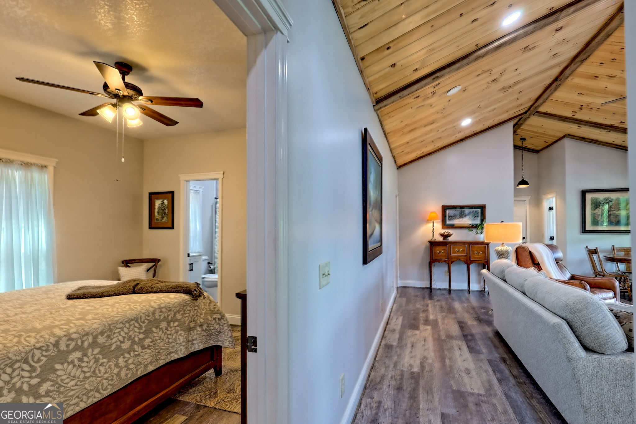 Rabun Gap, Georgia 30568, United States, 3 Bedrooms Bedrooms, ,4 BathroomsBathrooms,Residential,Active,127325