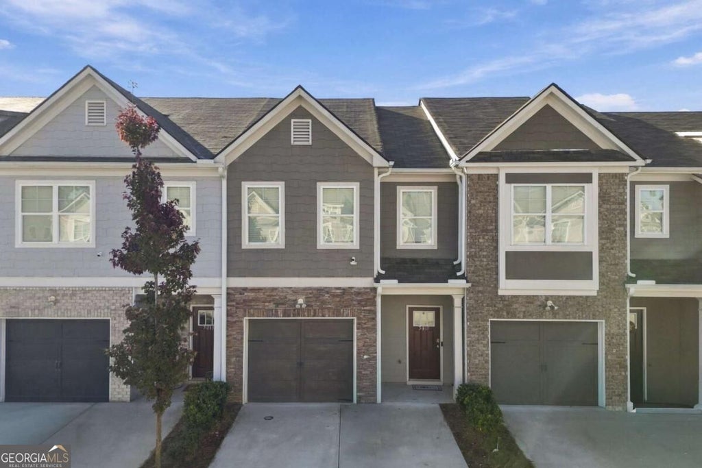 Photo of 5811 Calle Vista Drive, Lithonia, GA 30058 (MLS # 10880438)