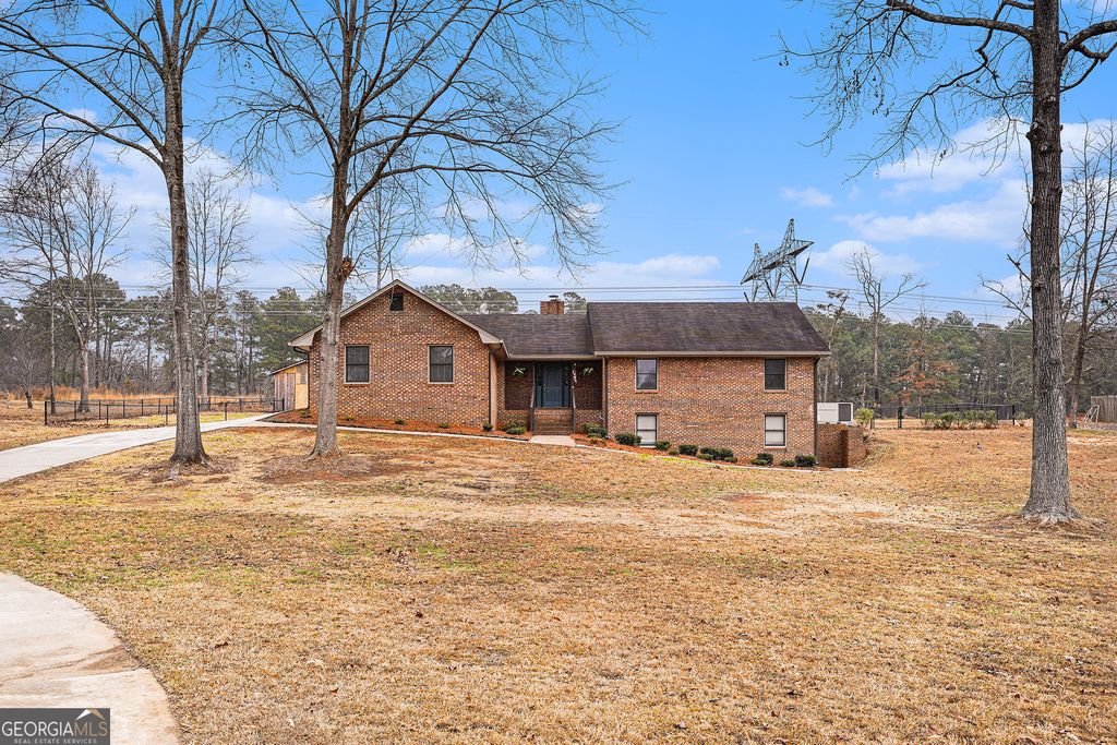 Photo of 5182 Kurt Lane SW, Conyers, GA 30094 (MLS # 10668565)