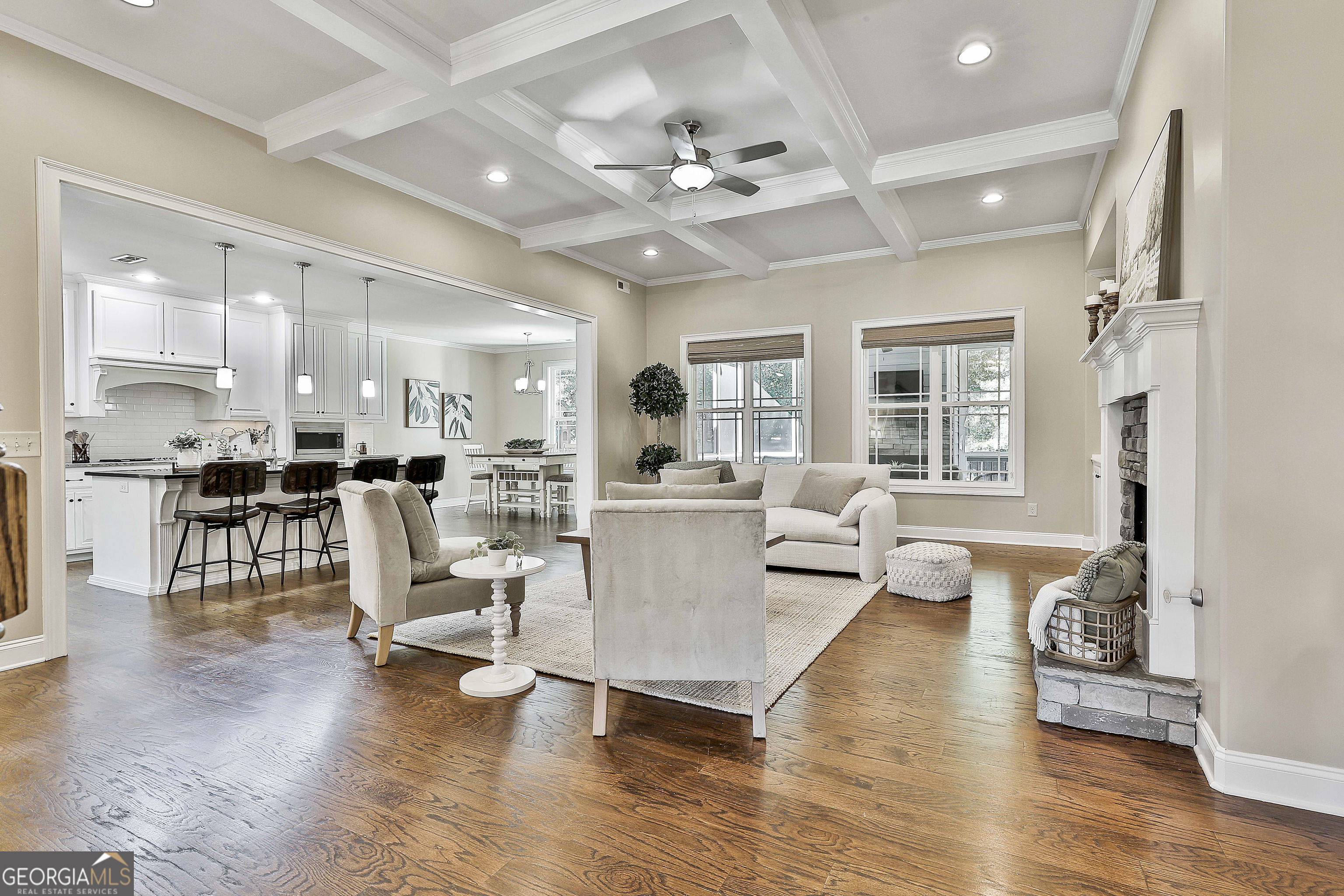 Newnan, Georgia 30263, United States, 6 Bedrooms Bedrooms, ,5 BathroomsBathrooms,Residential,Active,229579