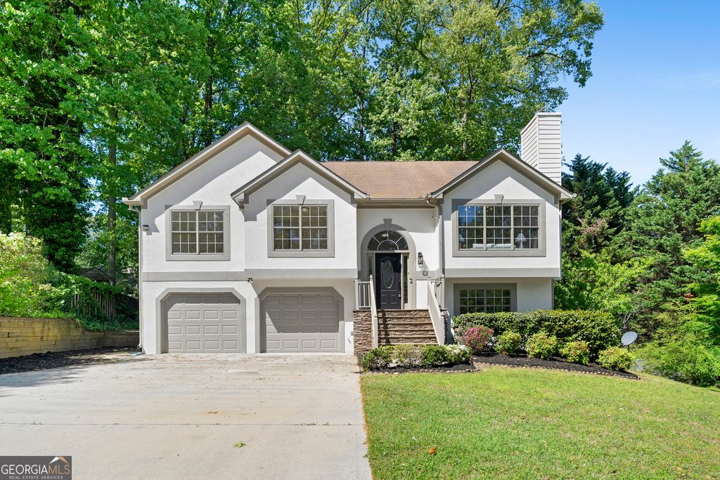Photo of 870 Long Branch Circle, Sugar Hill, GA 30518 (MLS # 10735538)