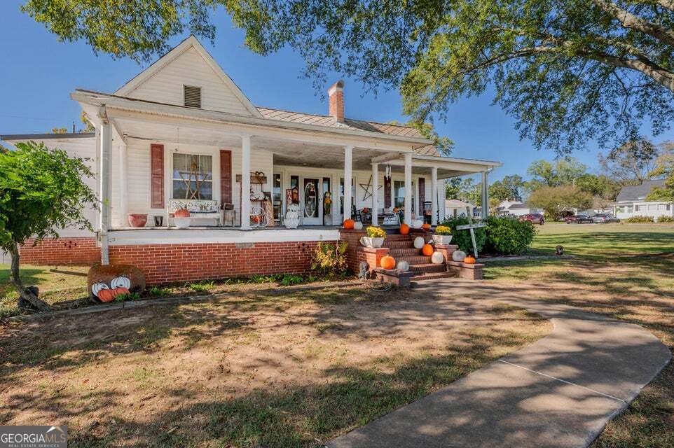 69 Myers AVE