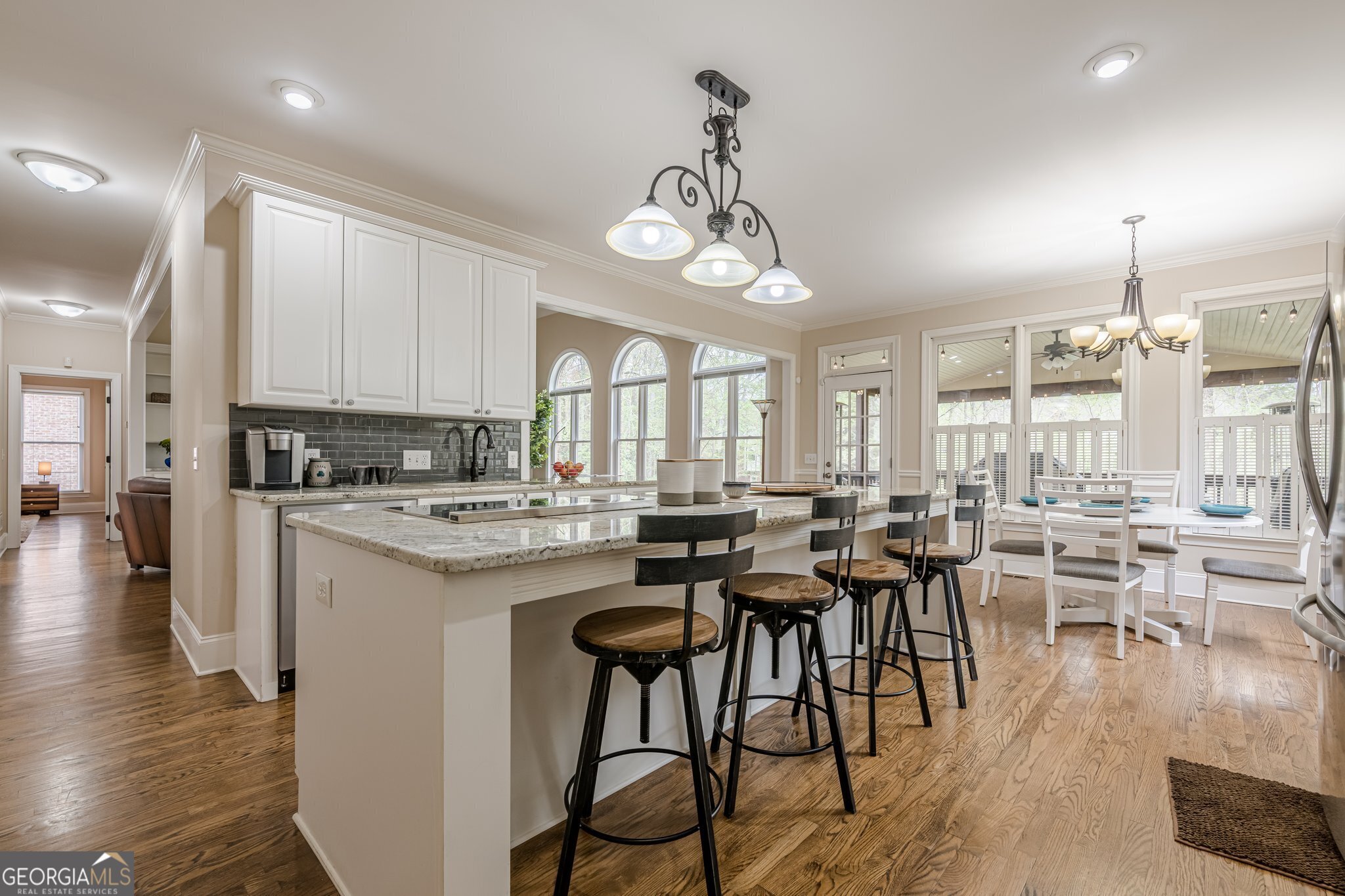 Cumming, Georgia 30040, United States, 5 Bedrooms Bedrooms, ,5 BathroomsBathrooms,Residential,Pending,102972