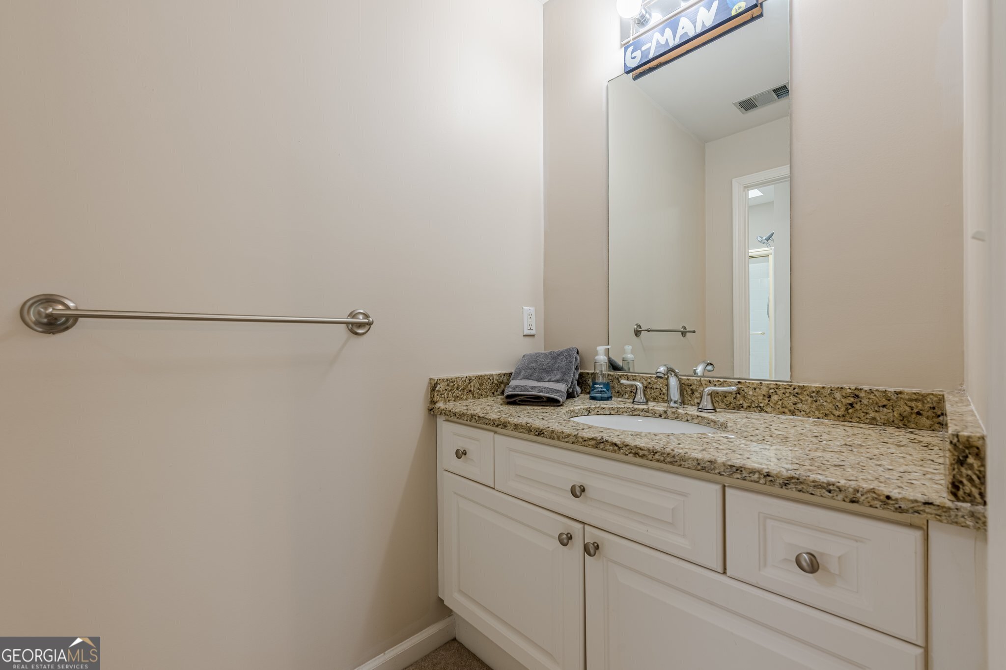 Cumming, Georgia 30040, United States, 5 Bedrooms Bedrooms, ,5 BathroomsBathrooms,Residential,Pending,102972